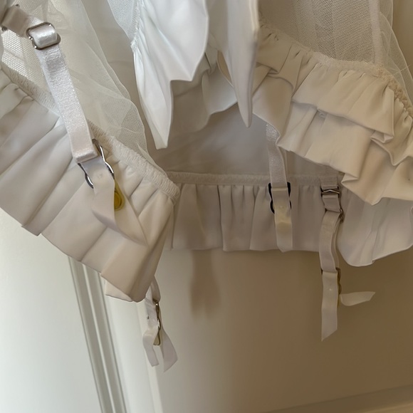 Victoria’s Secret Bridal Lingerie - Picture 4 of 7